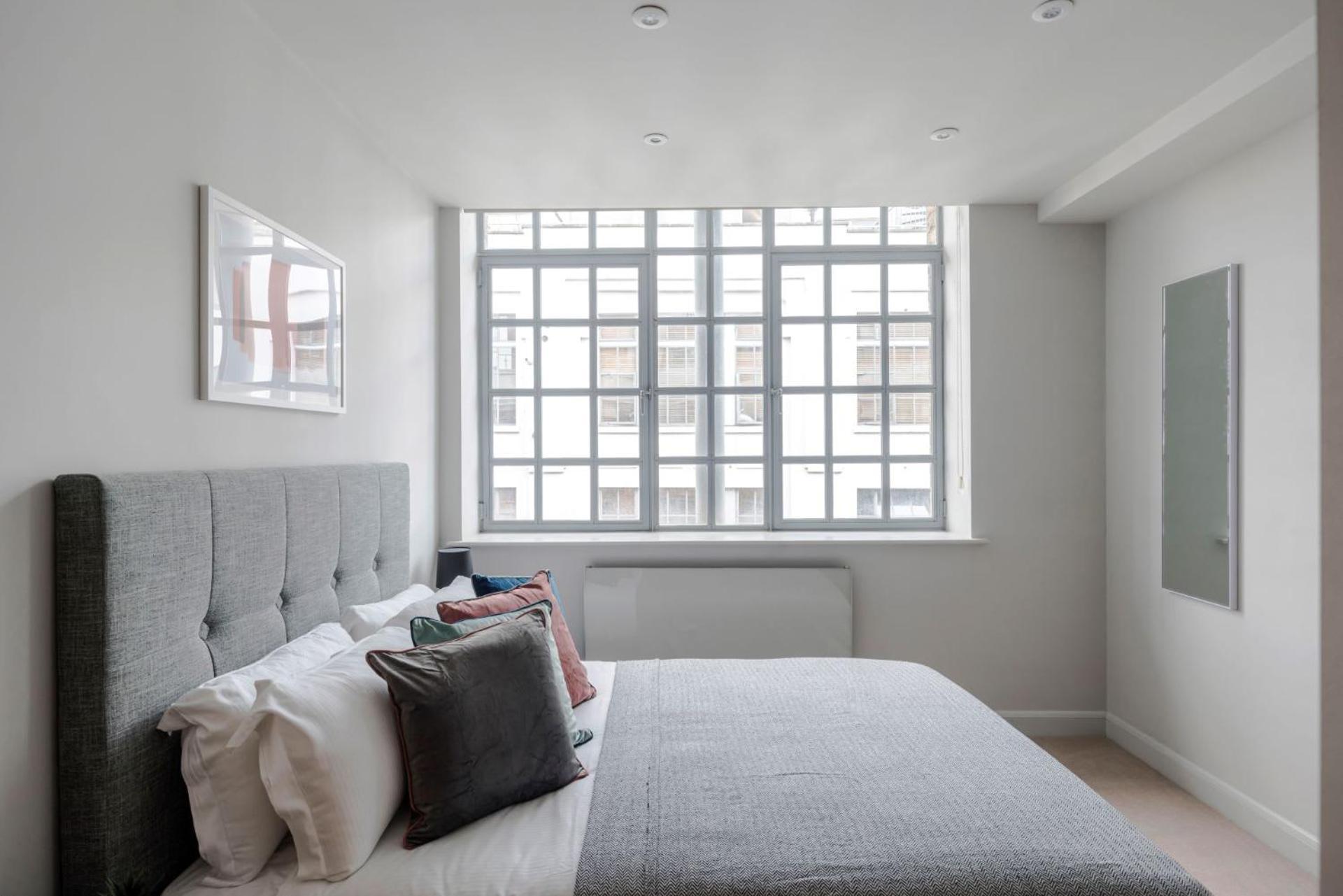 London'S Calling - Farringdon - By Frankie Says Exterior photo